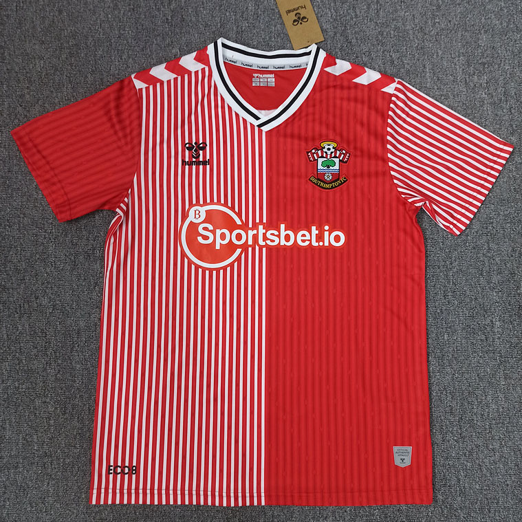 23-24 Southampton Home - Click Image to Close